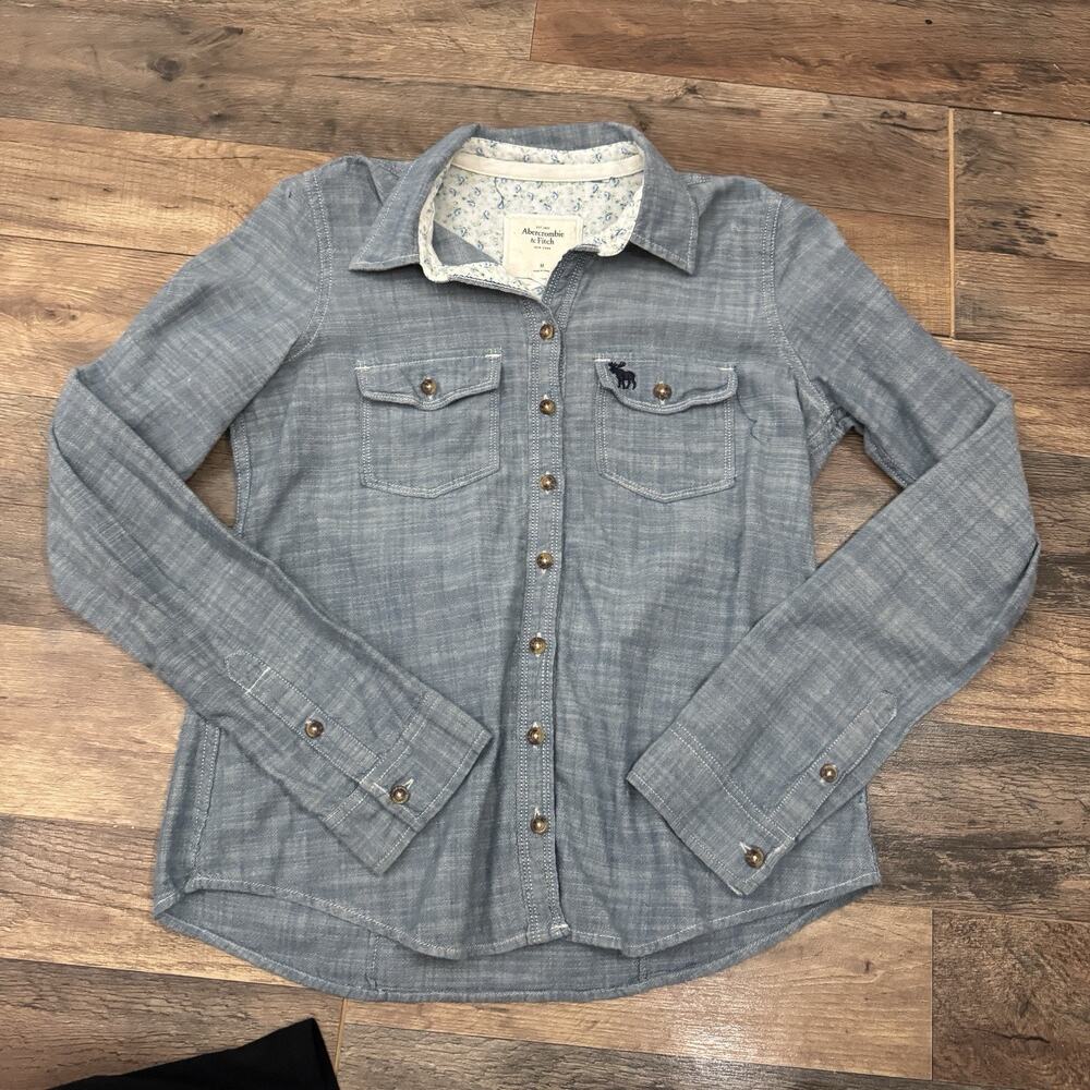 VTG Abercrombie & Fitch Chambray Button Up Shirt Sz M Blue Slim Logo Preppy